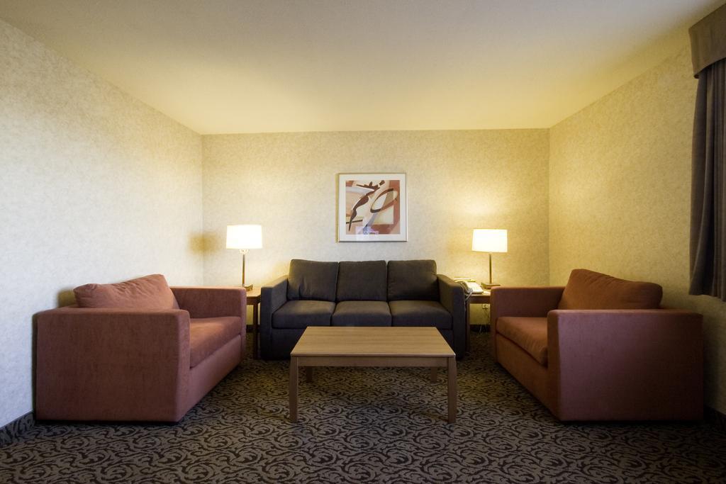 Quality Inn & Suites Winnipeg Exterior foto